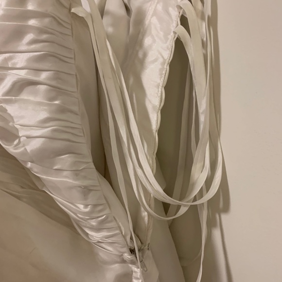 NWOT wedding dress - Picture 3 of 6